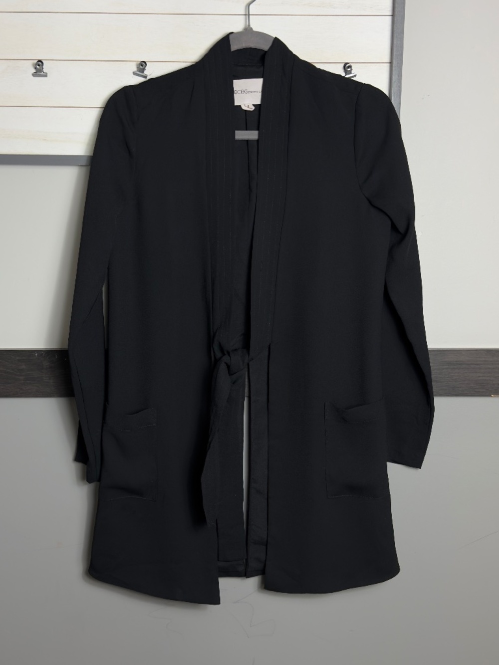 BCBGENERATION long sleeve tie black draped blazer with pockets size xxs